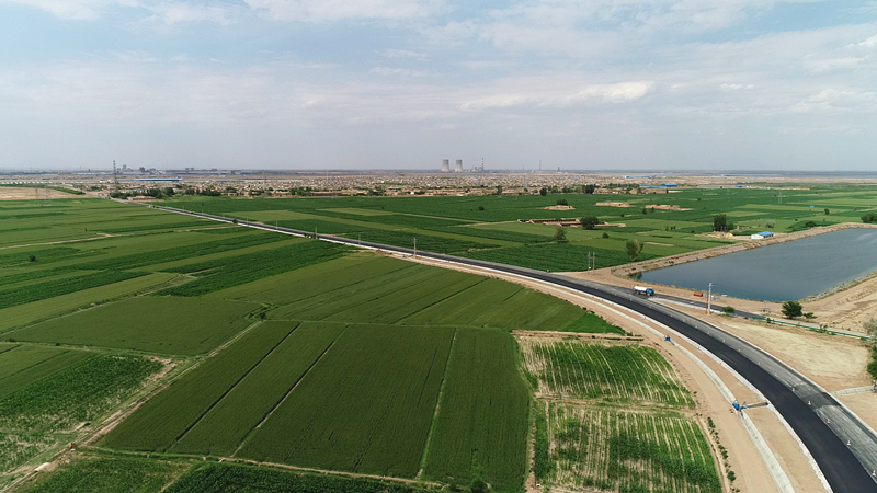 金昌市區通往火星一號基地的公路預計6月底全線通車