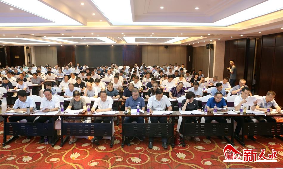 王銳：團結一心克難攻堅 堅決打贏創建全國文明城市攻堅戰