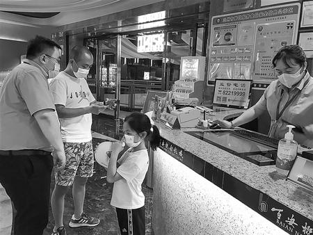 “好久不見，歡迎回來！”——探訪重啟后的蘭州電影院