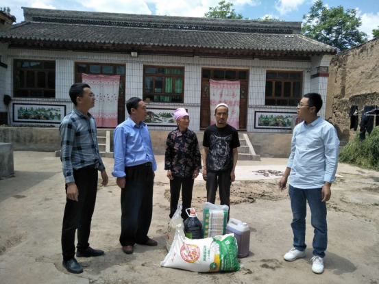 稅務幫扶 脫貧摘帽潘峪村絕不落在后面