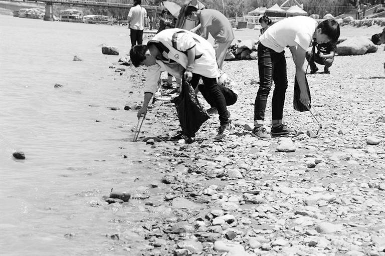 保護母親河，我們一直在路上……