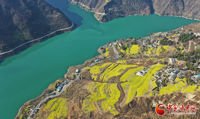 甘肅文縣：人間三月芳菲始 踏青賞花正當(dāng)時(shí)【高清組圖】