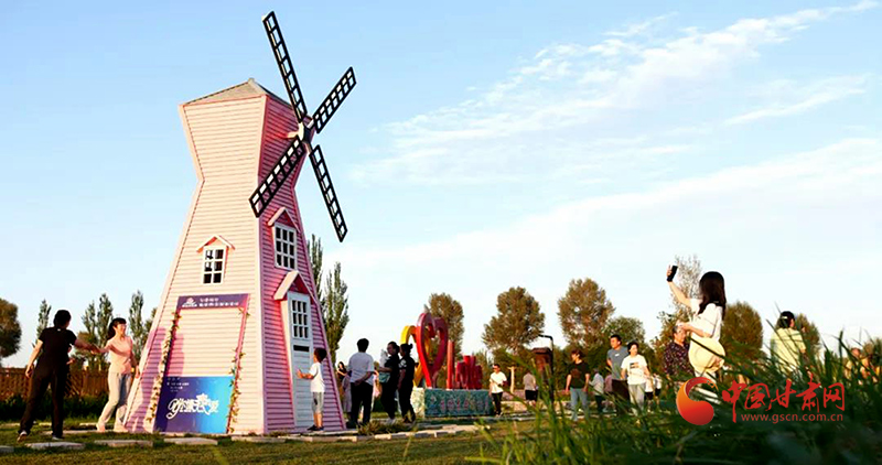 【小康圓夢·看甘肅】瓜州：外通內聯百業興 生態宜居鄉村美