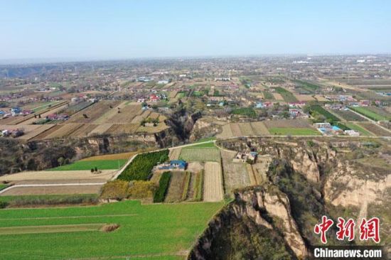 圖為位于甘肅省慶陽市西峰區境內的南佐遺址地貌。(資料圖) 甘肅省文物局供圖